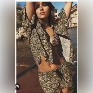 POPLIN SET SHIRT WITH SHORT PANTS ANIMAL PRINT. SIZE M